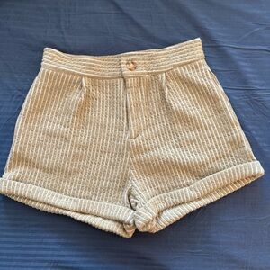 Skylar Rose High Waisted Textured Shorts with Pockets In Green Size M NWOT